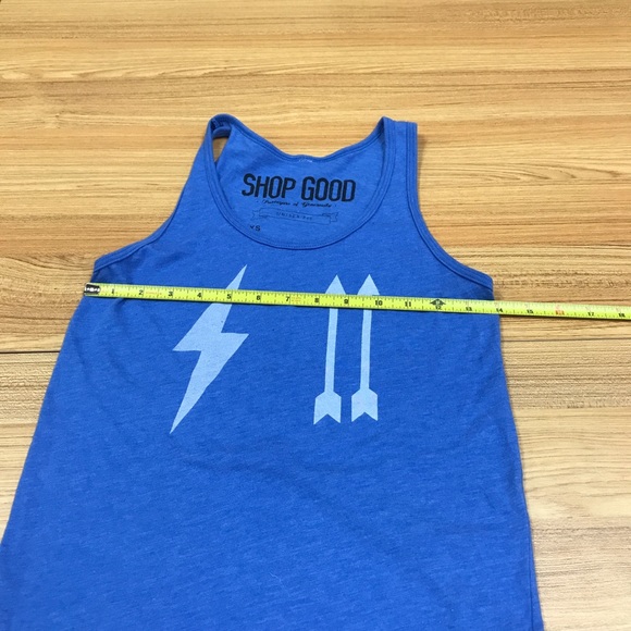 Shop Good | Arrows and Lightning ⛈ graphic tank - Picture 3 of 4
